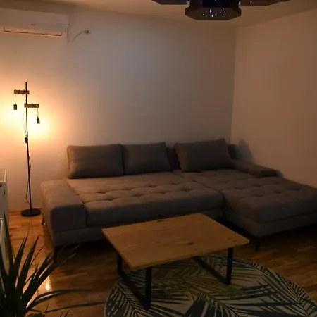 Garden - Oaza U Centru Grada Apartman